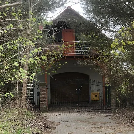 Schoene Mit Kamin アパート